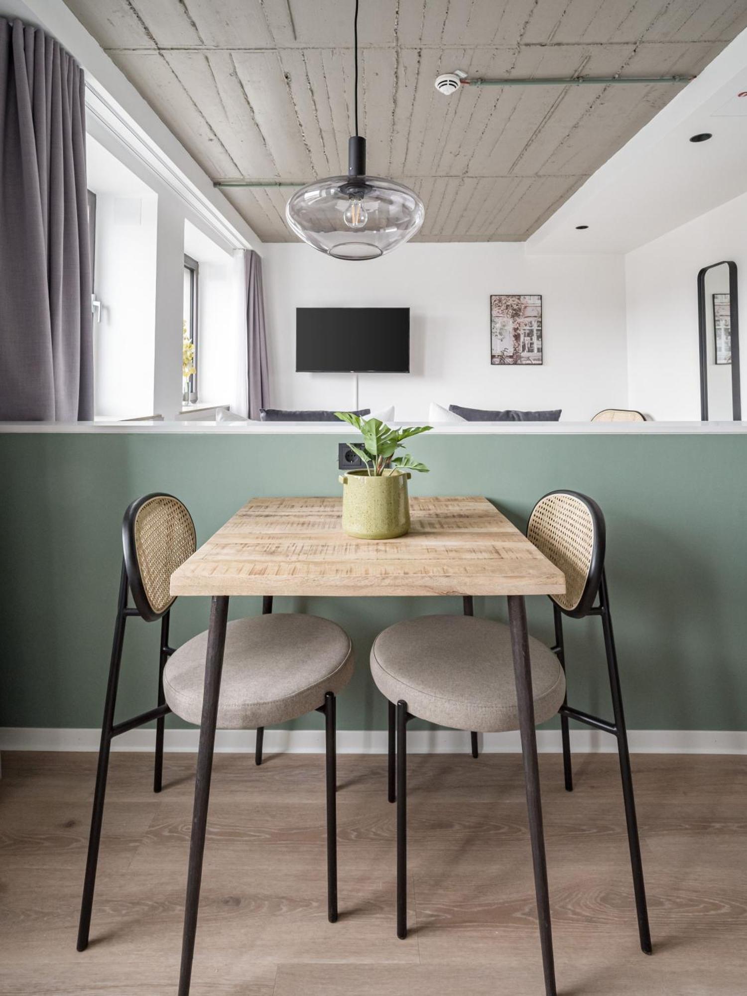 Limehome Saarbruecken Berliner Promenade الغرفة الصورة