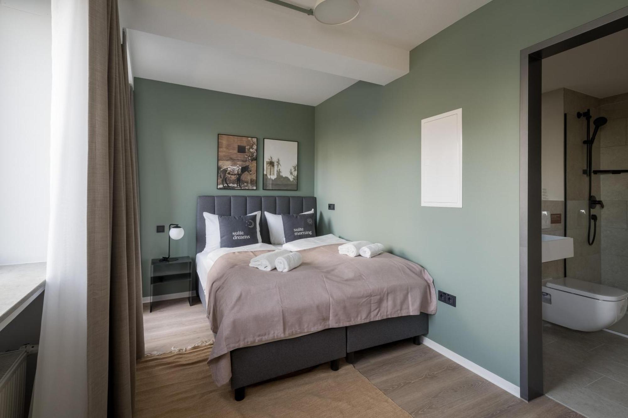 Limehome Saarbruecken Berliner Promenade الغرفة الصورة