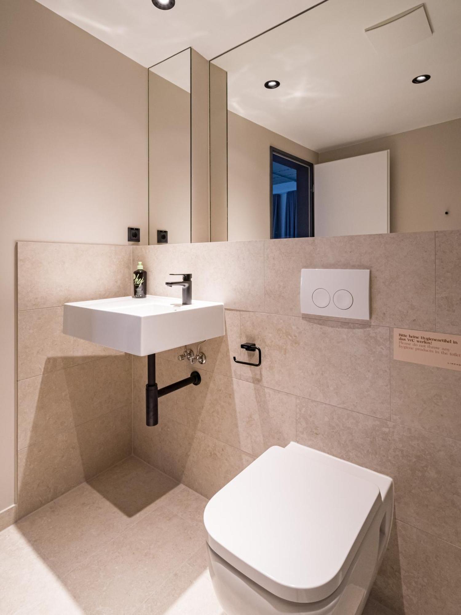 Limehome Saarbruecken Berliner Promenade الغرفة الصورة