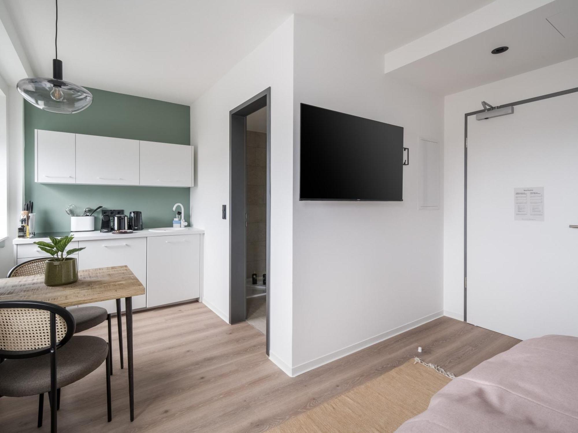 Limehome Saarbruecken Berliner Promenade الغرفة الصورة